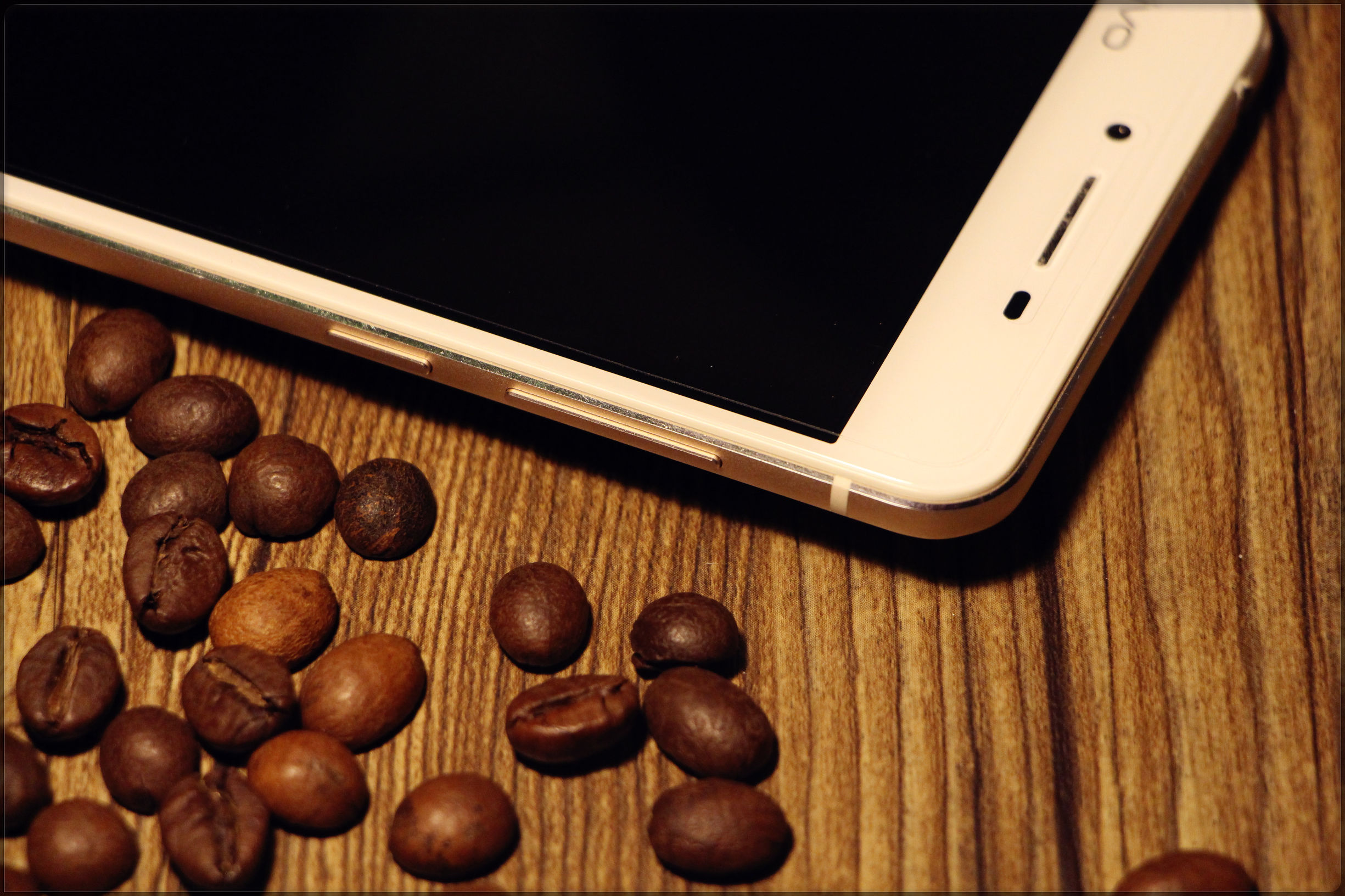 鑻规灉鎵嬫満鍝佽川,鑻规灉鍝佽川