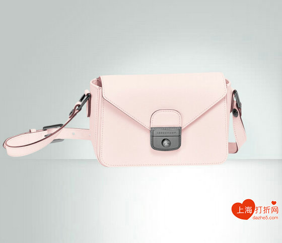 longchamp带字母c的包包,longchamp包包2023