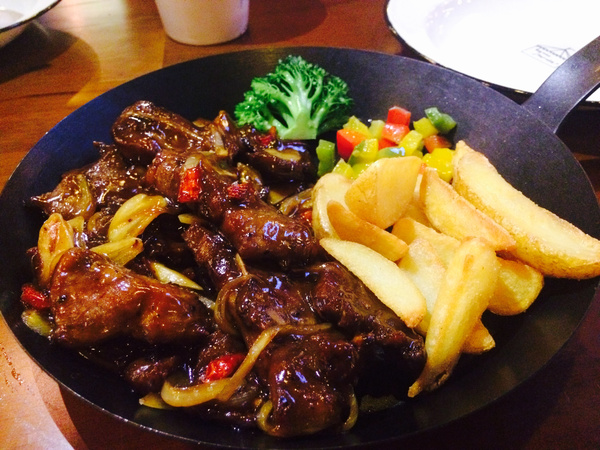 一段美丽感人的爱情故事,一个美丽的爱情故事的开始