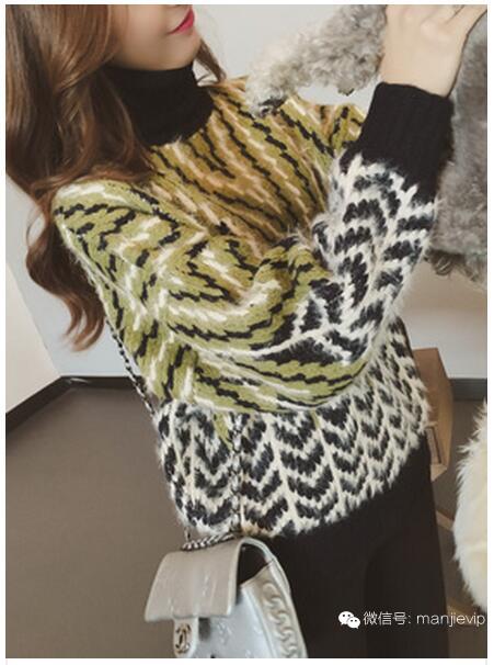 韩国呢子大衣搭配 (韩国明星穿大衣搭配)