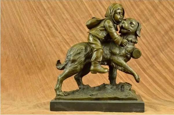 男子遛狗反被狗狗遛,男子遛狗反被狗“遛”