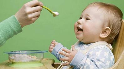 儿童以食为天视频,宝宝吃货养成史辅食的添加技巧