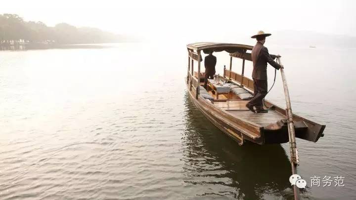 为什么有钱人都爱住别墅,为什么大佬都喜欢四季酒店