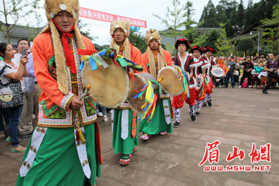 西部刀手,行走于中国道教神山四川洪雅瓦屋山,暗藏杀伐之气!