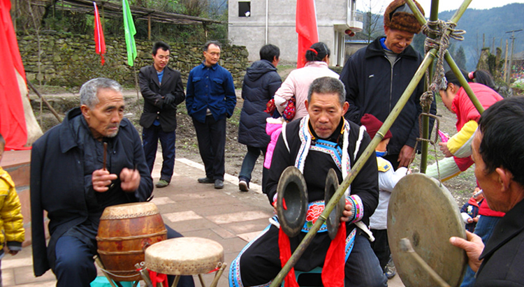 西部刀手,行走于中国道教神山四川洪雅瓦屋山,暗藏杀伐之气!