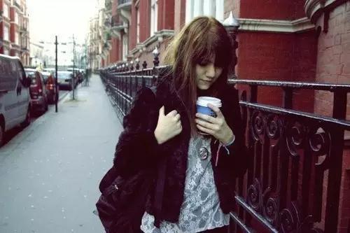 你可以不浪漫但不能没有惊喜,你可以不浪漫但生活不可以