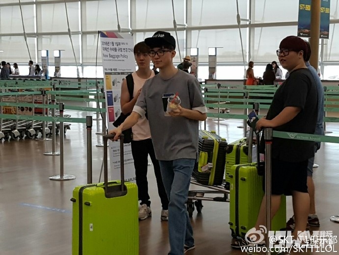 skt出征照视频,skt回归