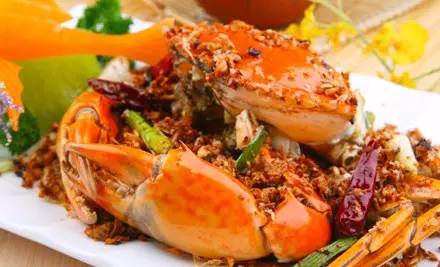 新白鹿、绿茶3折，炉鱼、乐伯部队锅半价，哈根达斯买一送一西湖边上的老牌商场，要用6天承包你的胃！