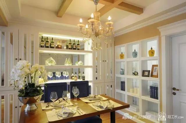 真实有效的餐厅设计,餐厅充分利用空间的餐桌