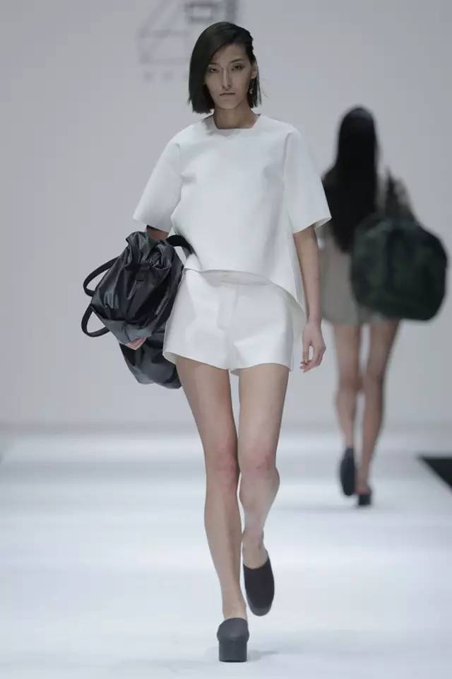 时装周特辑|Day6哇吲、LENGTHEN、陈闻、爱慕，总有一场秀打动你！