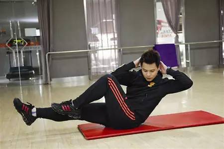 健身房减肚子计划,健身房减肚子最有效的方法