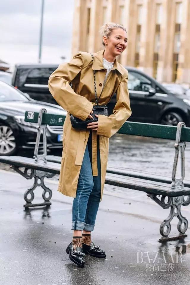 什么？“辣眼睛”的渔网袜又回来了？！然而这一次我竟然驾驭得这么好看！