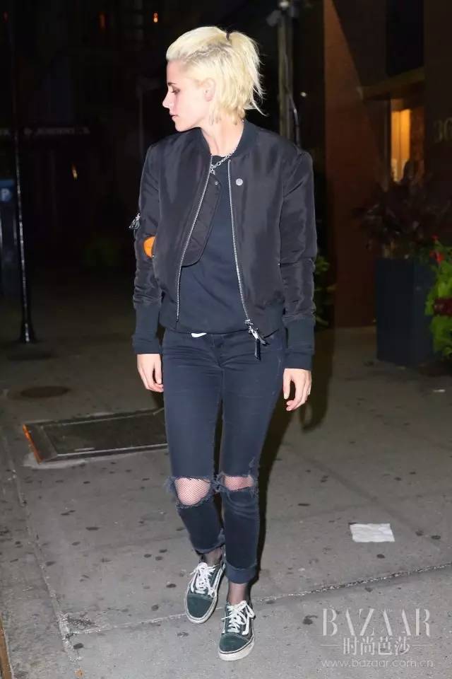 什么？“辣眼睛”的渔网袜又回来了？！然而这一次我竟然驾驭得这么好看！