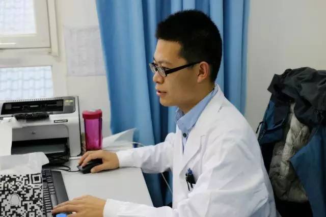 国医青年秀姜欣“选定方向,认准方向,锐意进取,从不言败”