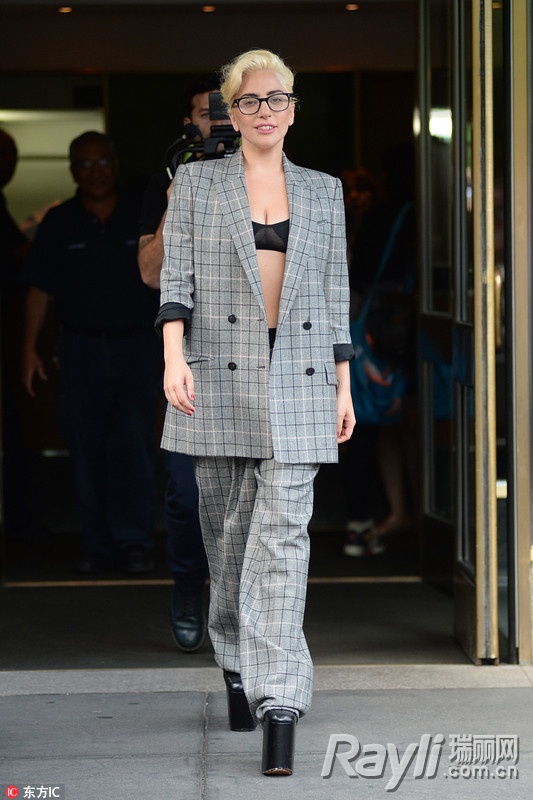 郑氏姐妹穿搭,郑氏姐妹穿女装