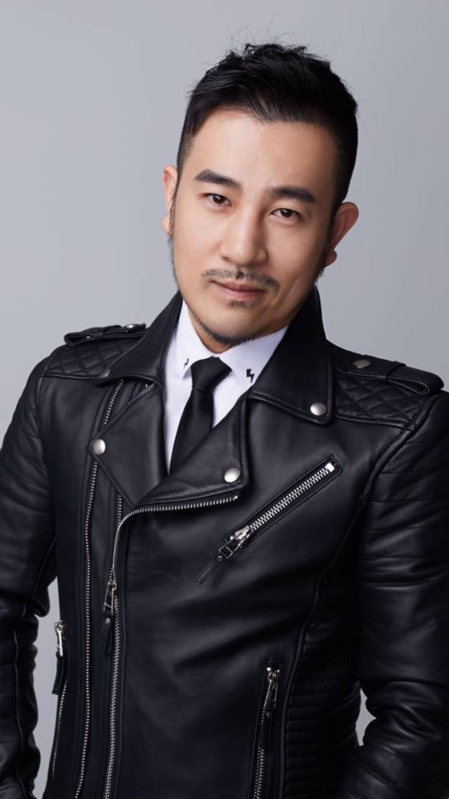 人鱼夫妇钟丽缇张伦硕机场,人鱼夫妇钟丽缇张伦硕歌曲