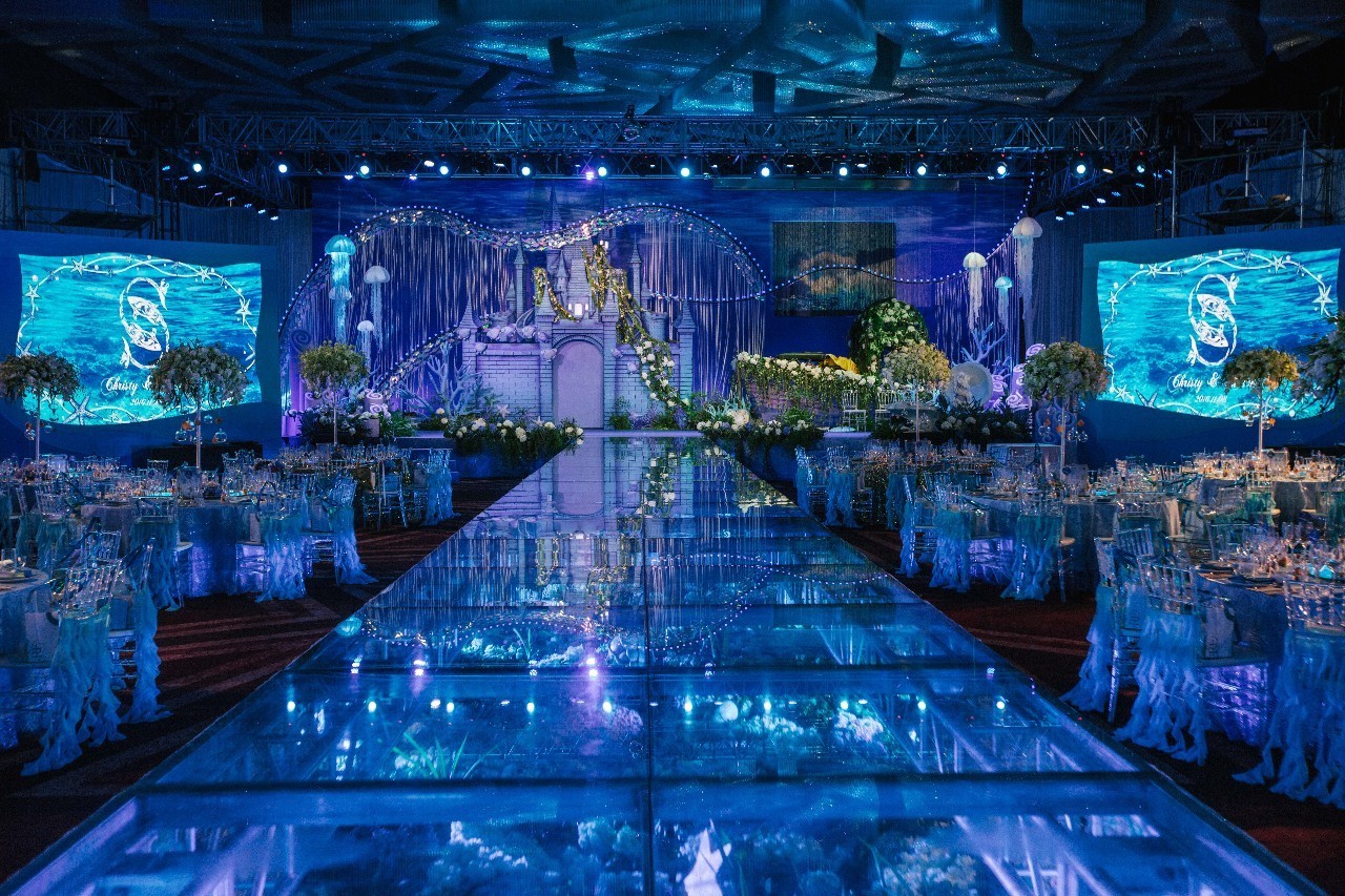 人鱼夫妇钟丽缇张伦硕机场,人鱼夫妇钟丽缇张伦硕歌曲