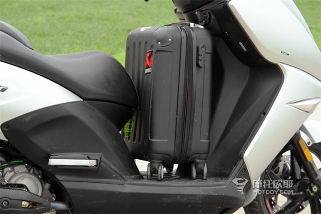 2020款标致citystar200,标致城市之星200与200i区别