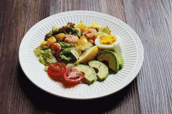 新白鹿、绿茶3折，炉鱼、乐伯部队锅半价，哈根达斯买一送一西湖边上的老牌商场，要用6天承包你的胃！