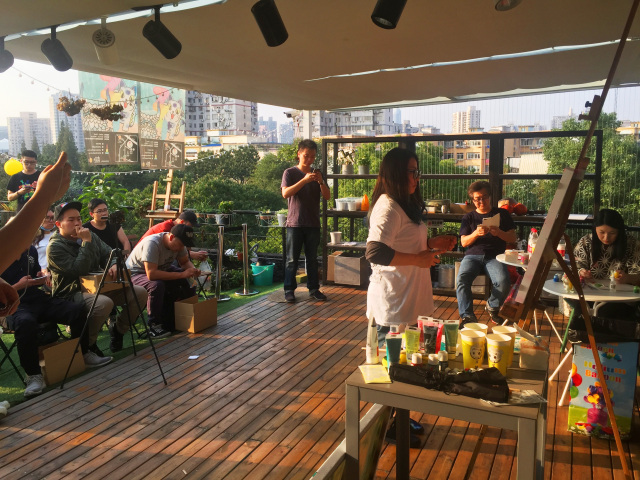 SSF潮玩展一个外行小白眼中的搪胶小怪兽展