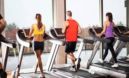 健身房哑铃减肥计划,哑铃健身计划一周表男士增肌