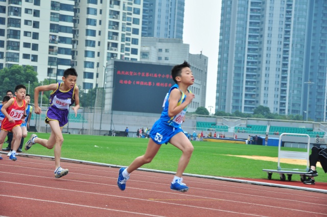 上演不一样的速度与激情,上演了现实版的速度与激情