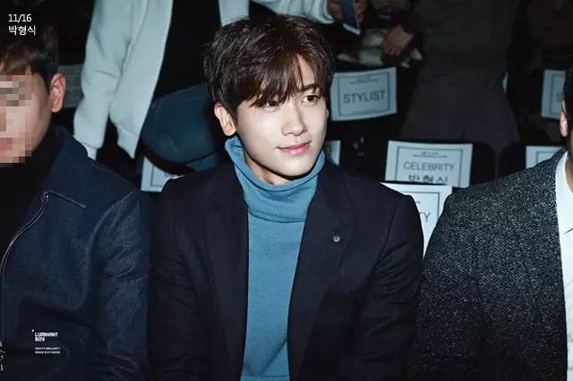 令人羡慕的爱豆应援,爱豆们的应援是真的吗