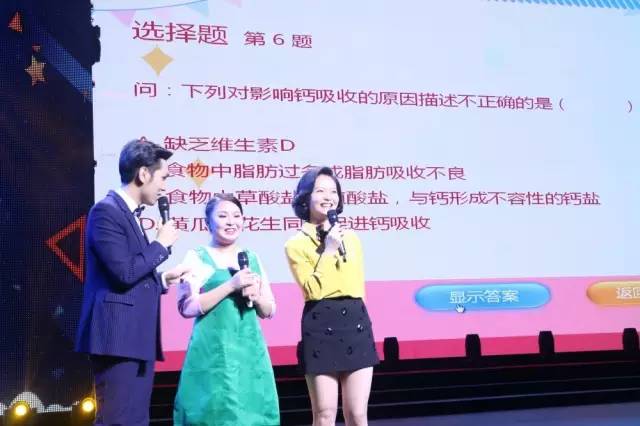 宝宝吐奶吐的不敢动,宝宝哭闹吐奶喘不过气