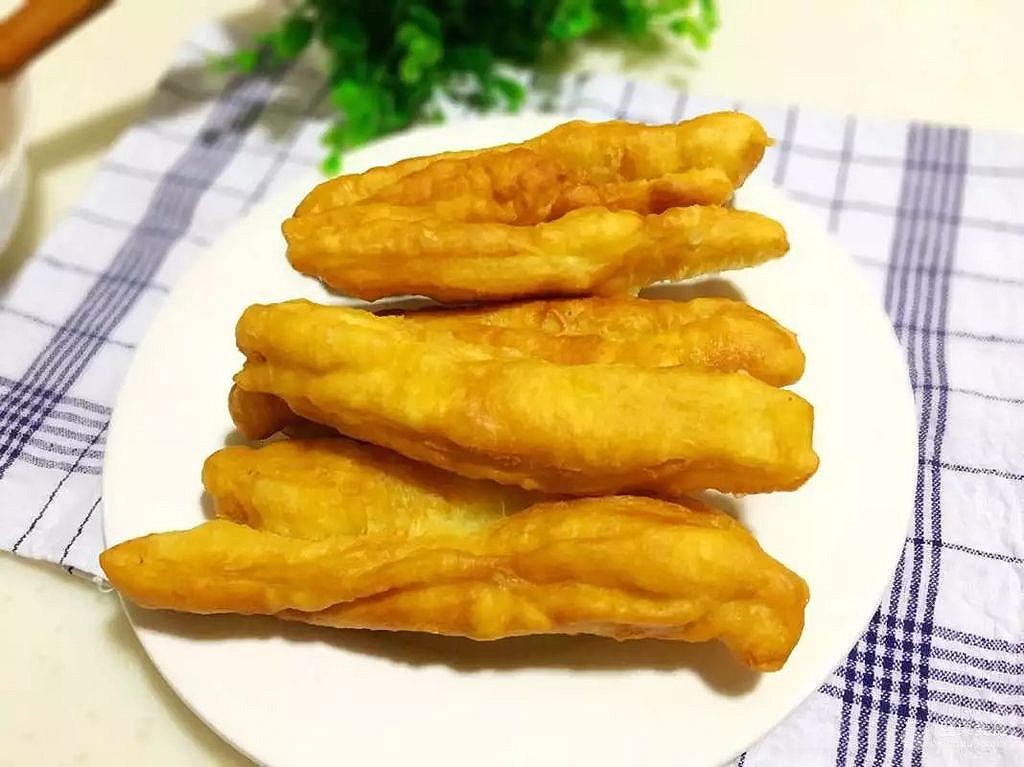 炸油条的做法和配方2斤面,炸油条的做法全部