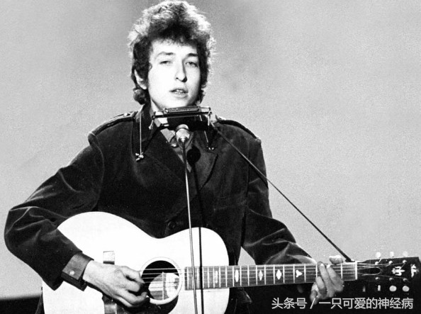 鲍勃迪伦一个男人要走过多少的路,鲍勃迪伦是诗人吗