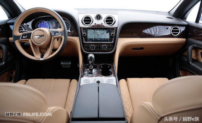 添越vs揽胜大小,添越实车对比揽胜