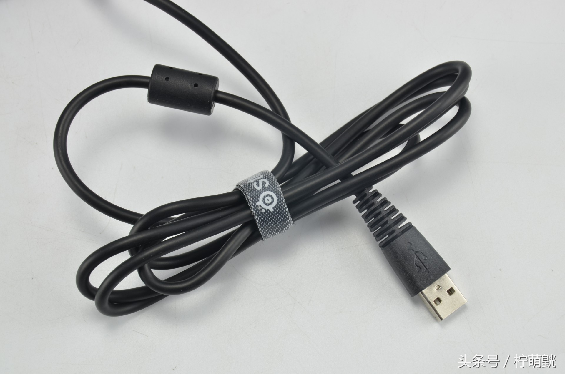 顶级rgb机械键盘,赛睿apexprort机械键盘评测