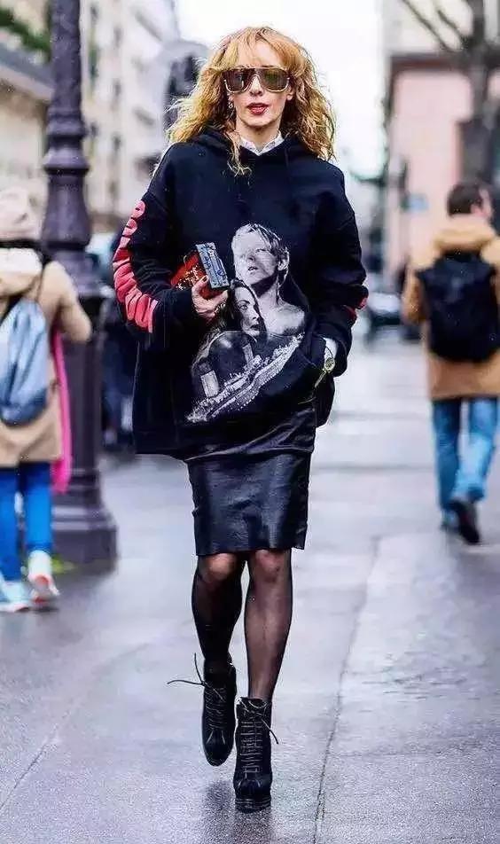 oversize卫衣怎么穿好看,oversize卫衣穿什么裤子