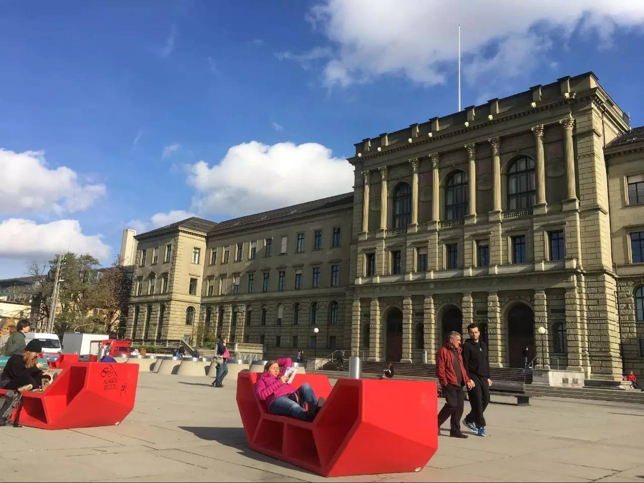 全球最精准gps定位,美国gps导航精度