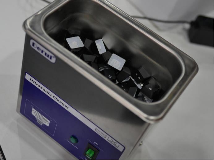 使用两年的机械键盘清洁,机械键盘清洗方法有哪些