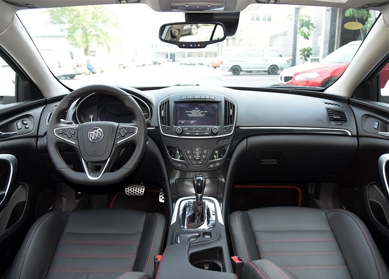 新款君威细节,君威gs和君威有什么区别