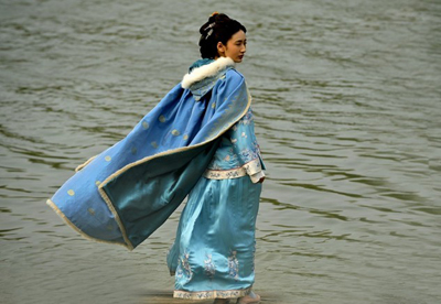 电脑里存了很久的东西，那些用情至深的人儿谁让你柔肠寸断