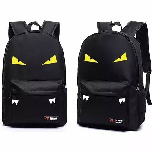 喂，和我用同款书包，是不是暗恋我？