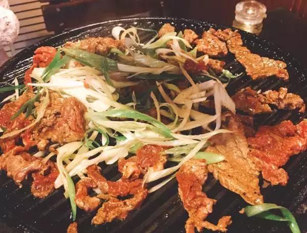 哈尔滨这十家苍蝇馆子,哈尔滨出名的俄罗斯湖滨餐厅