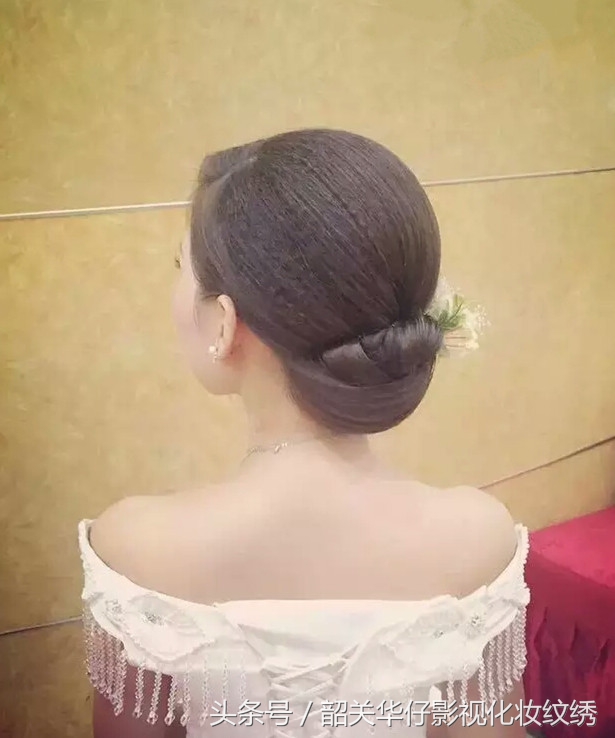 敬酒服复古礼帽新娘造型,新娘新款式敬酒服款式大全