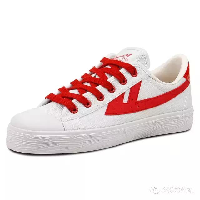 女明星都在穿的牌子,女明星都在穿的服装品牌