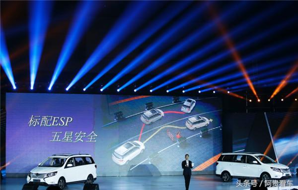 邓紫棋范玮琪同台,邓紫棋与范玮琪