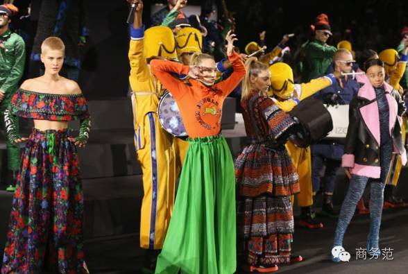 全球都在抢的KenzoxHM，然而再帅穿上也变村炮