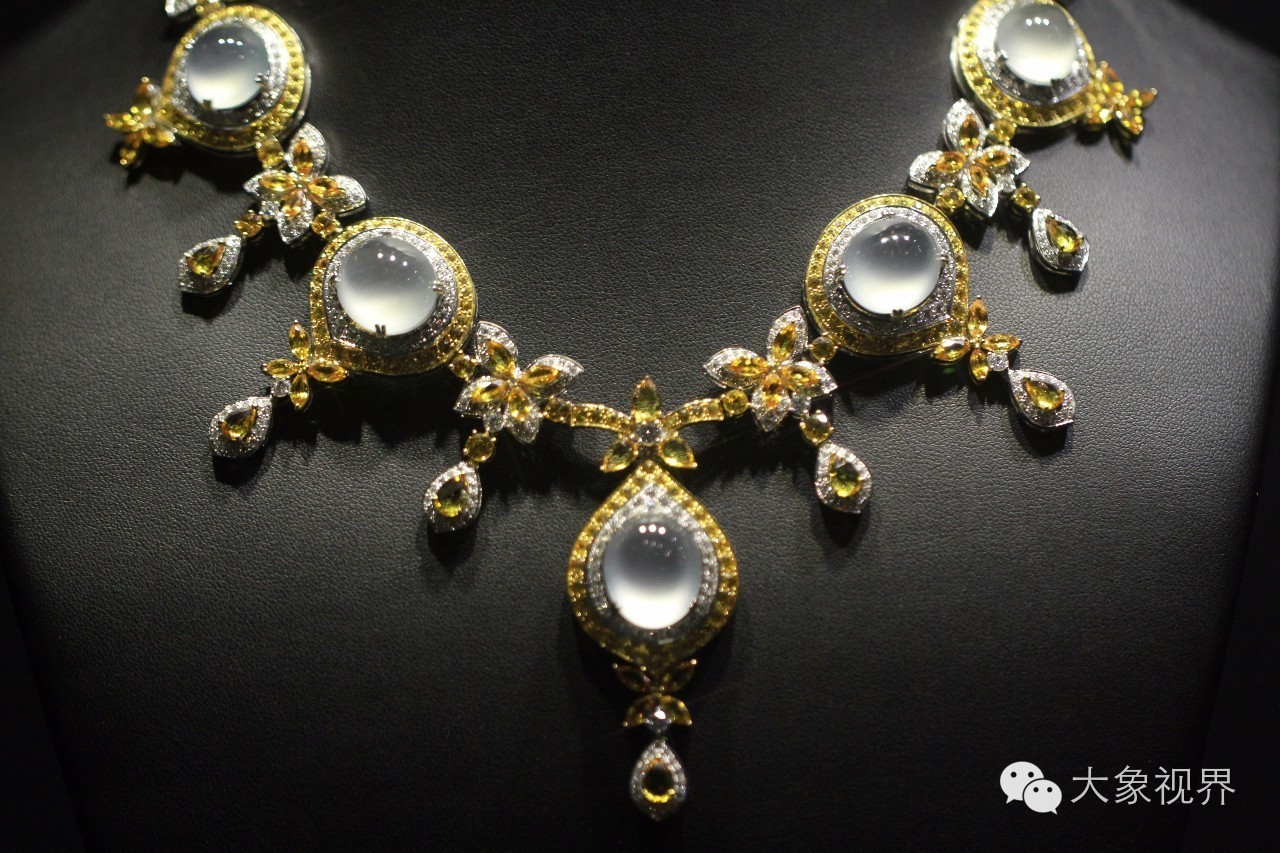 美艳洋模带您私家欧洲之旅!