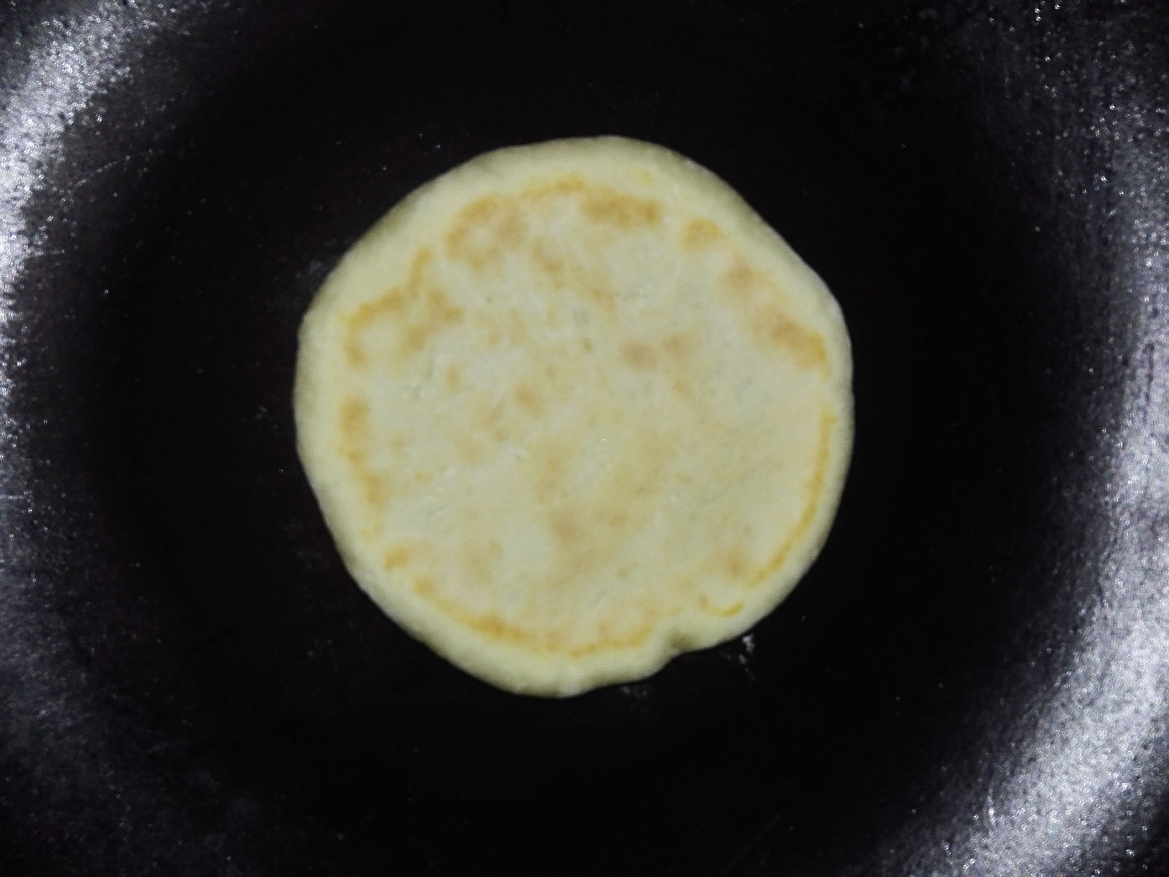 腊汁肉夹馍糖色怎么炒,腊汁肉夹馍的饼怎么做