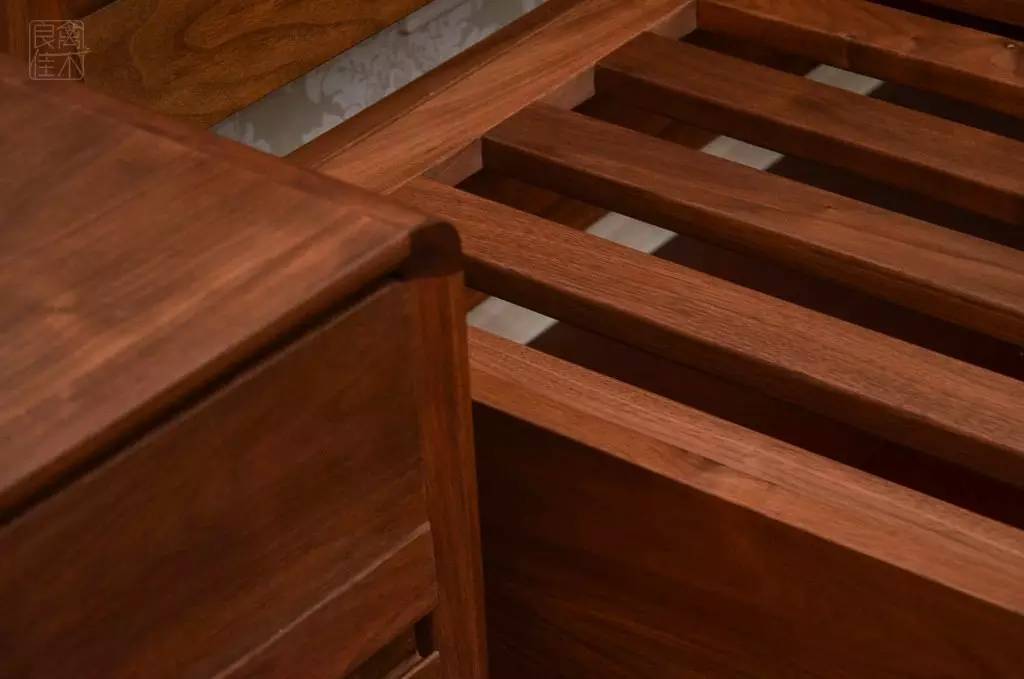 黑胡桃木家具居然之家 (最高端的黑胡桃木家具)