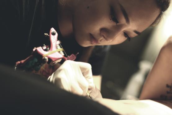 在这行业里,我比平常人多用了两颗心