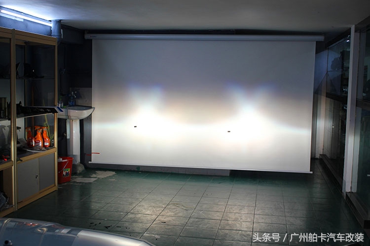 大灯改装不能直接晃远光,卤素灯泡直接换氙气灯泡可以吗