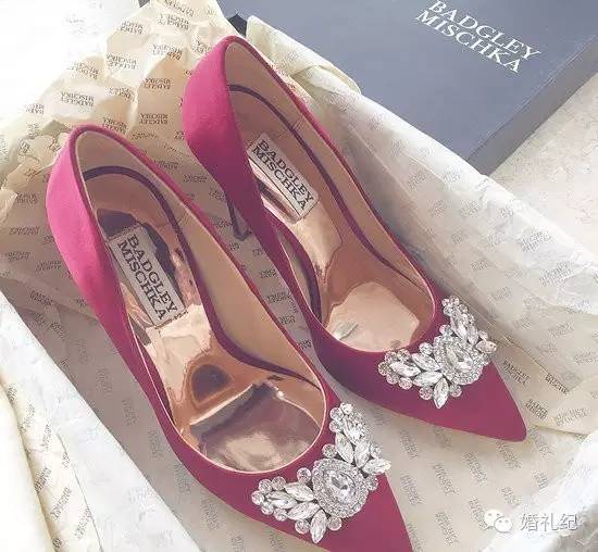 jimmychoo缎面婚鞋,jimmychoo婚鞋好穿吗