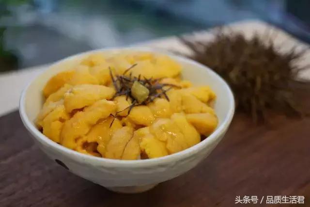 有了神奇的桌子，你和猫星人再也不怕冷了！